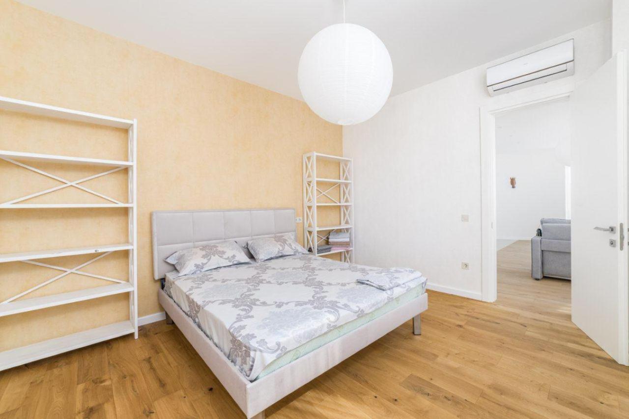 Gagarin Plaza Design Apartment Oldenburg Bagian luar foto